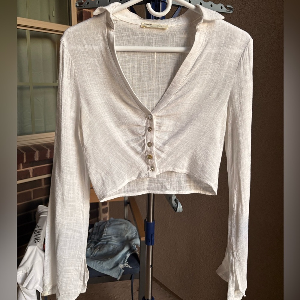 PULL&BEAR Linen Button-Down Crop Shirt